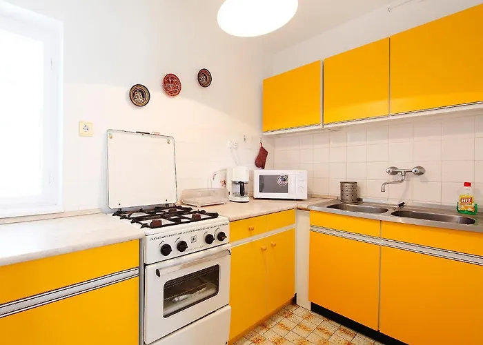 Cyklamen By Interhome *